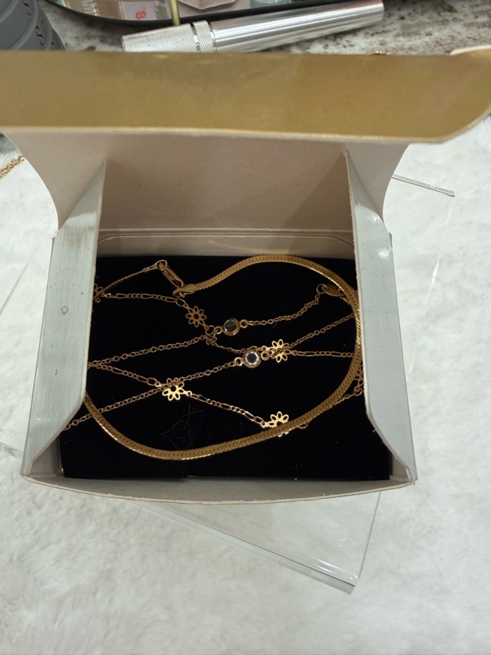 Avon “Golden Classics” 3-piece anklet set (gold tone) NIB - Picture 9 of 11